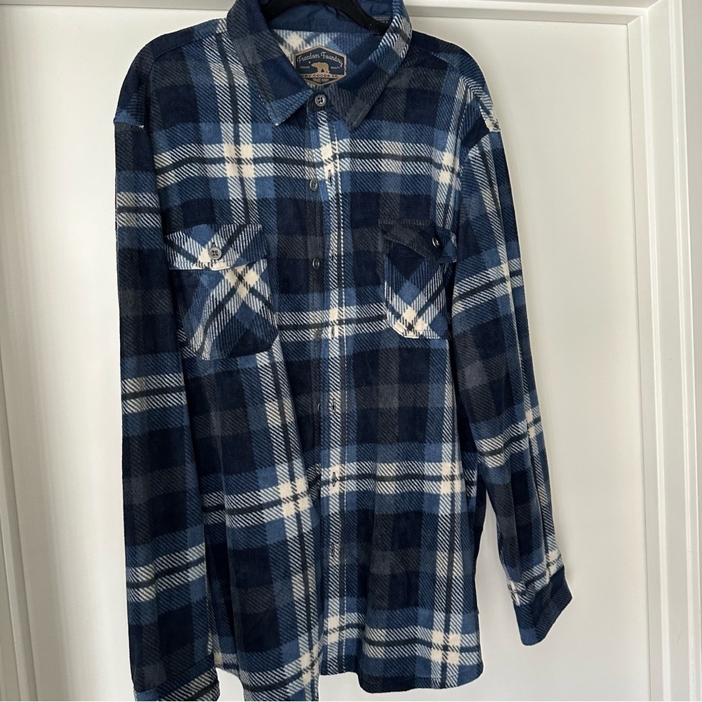 Freedom Foundry Button up Soft flannel